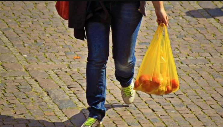 Plastik poşet ücreti 25 kuruş olarak devam edecek