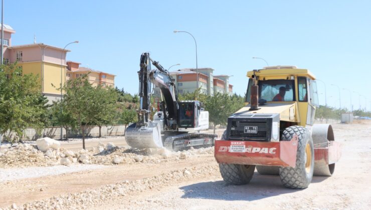 BÜYÜKŞEHİR, ŞEHİR HASTANESİ YOLUNU GENİŞLETİYOR