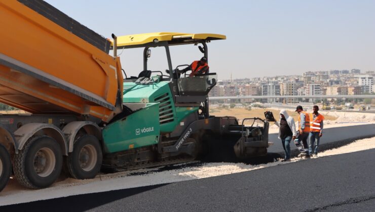 ŞEHİR HASTANESİ YOLUNDA ASFALT SERİMİ BAŞLADI