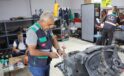 ÜRETEN BELEDİYE” HALİLİYE’DE KENT MOBİLYALARINI KENDİ ÜRETİYOR*