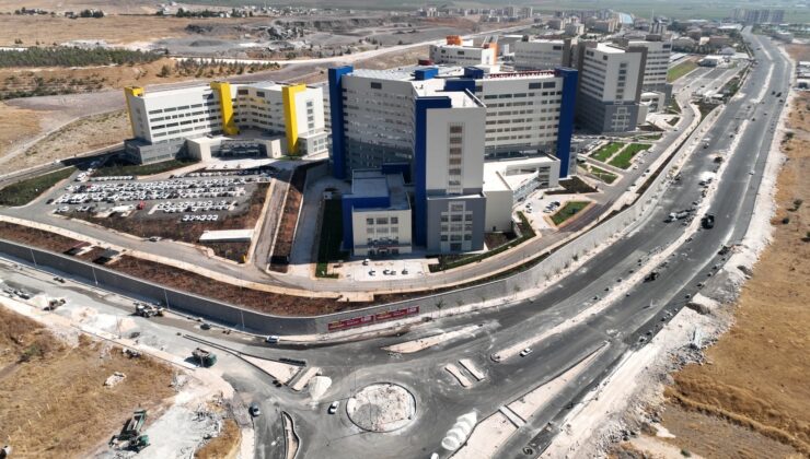 BÜYÜKŞEHİR, ŞANLIURFA ŞEHİR HASTANESİ YOLUNDA ULAŞIMI RAHATLATIYOR