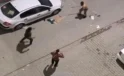 Şanlıurfa’da mahalle savaş alanına döndü! Taş ve sopalar havada uçuştu