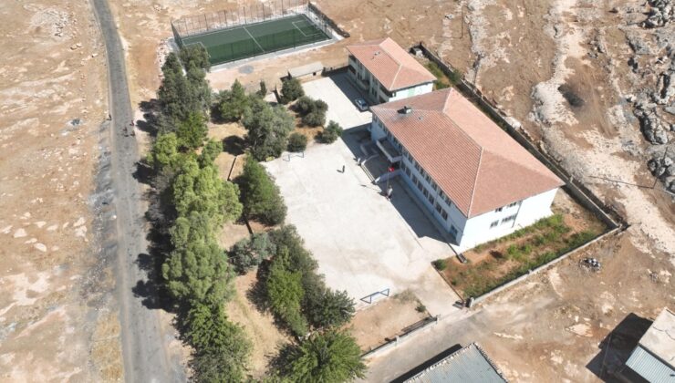 *Eyyübiye’de Üç Halı Saha Daha Tamamlandı*
