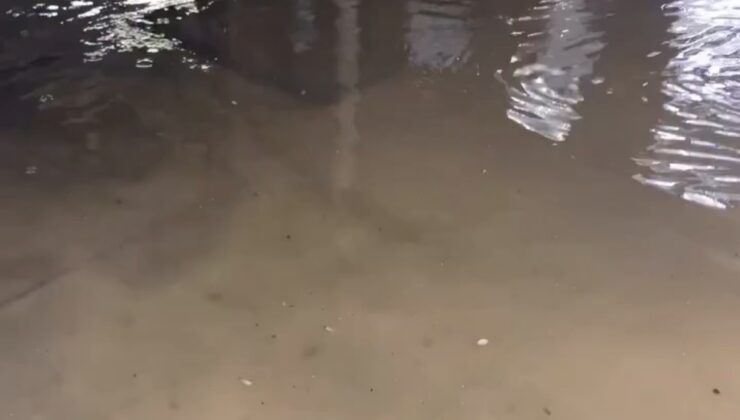 Suruç’ta Sağanak Yağış Esnafı İsyan Ettirdi! Kuyumcular Çarşısı Sular Altında